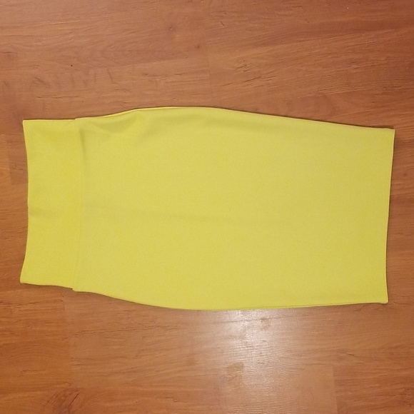 Lime Green Pencil Skirt - Picture 2 of 3